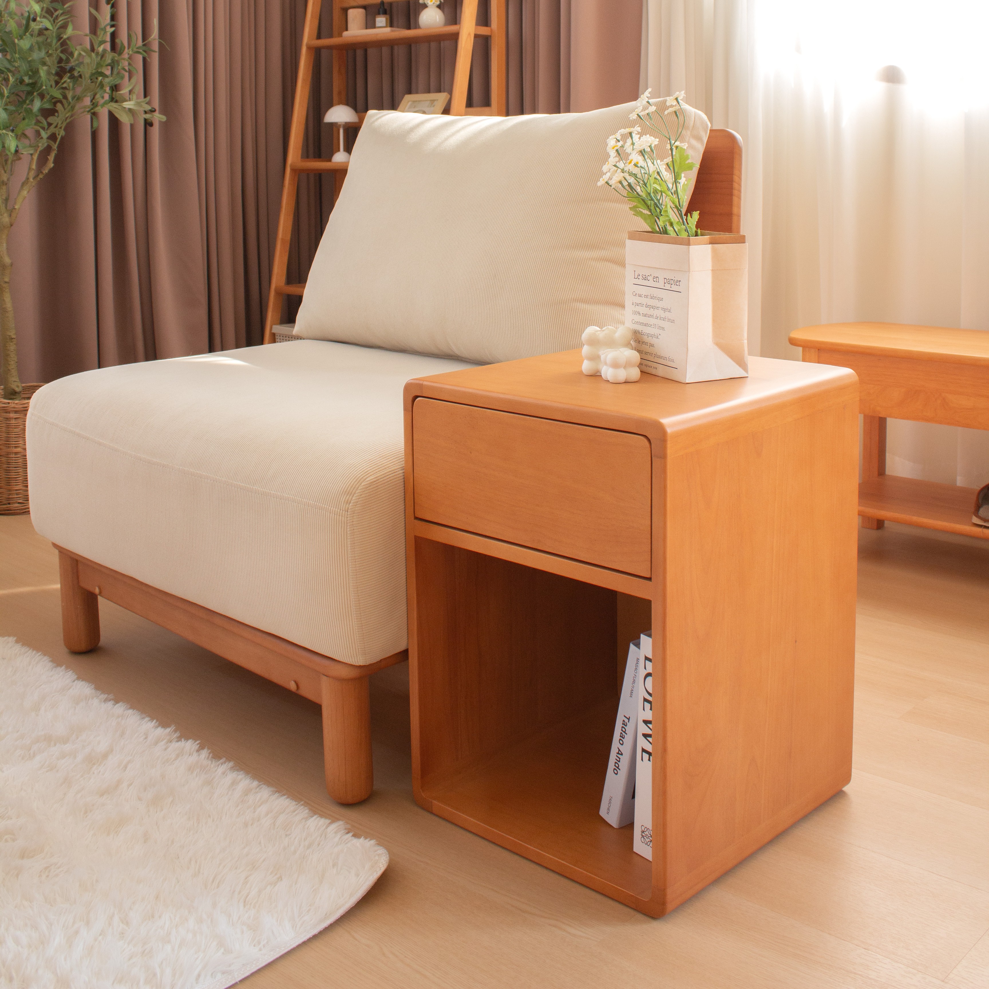 ตู้ลิ้นชักข้างเตียงไม้ยางพารา MAAI DESIGN รุ่น UNERU SIDE TABLE สีโอ๊ค