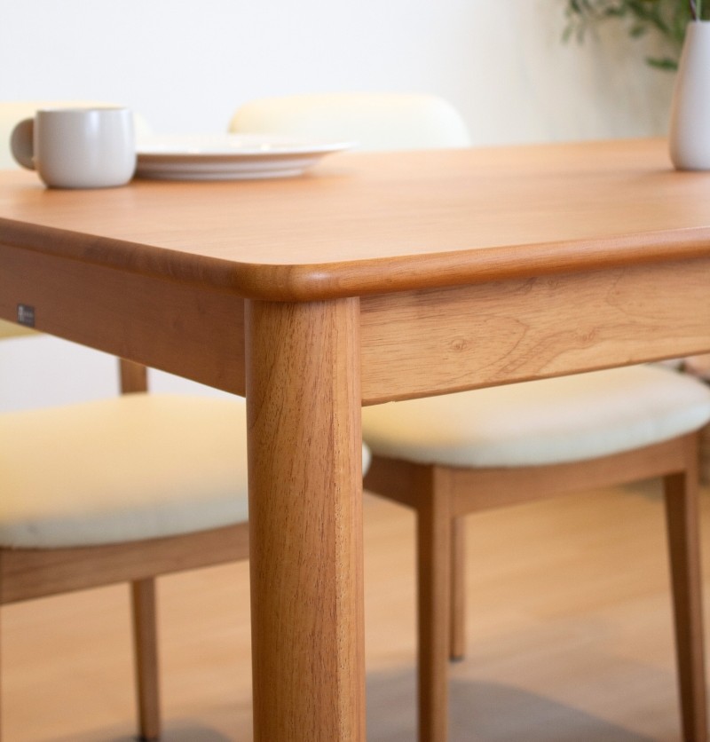 โต๊ะทานข้าวไม้ยางพาราแท้ 4 ที่นั่ง MAAI DESIGN  รุ่น HOZOKU TABLE สีโอ๊ค_3