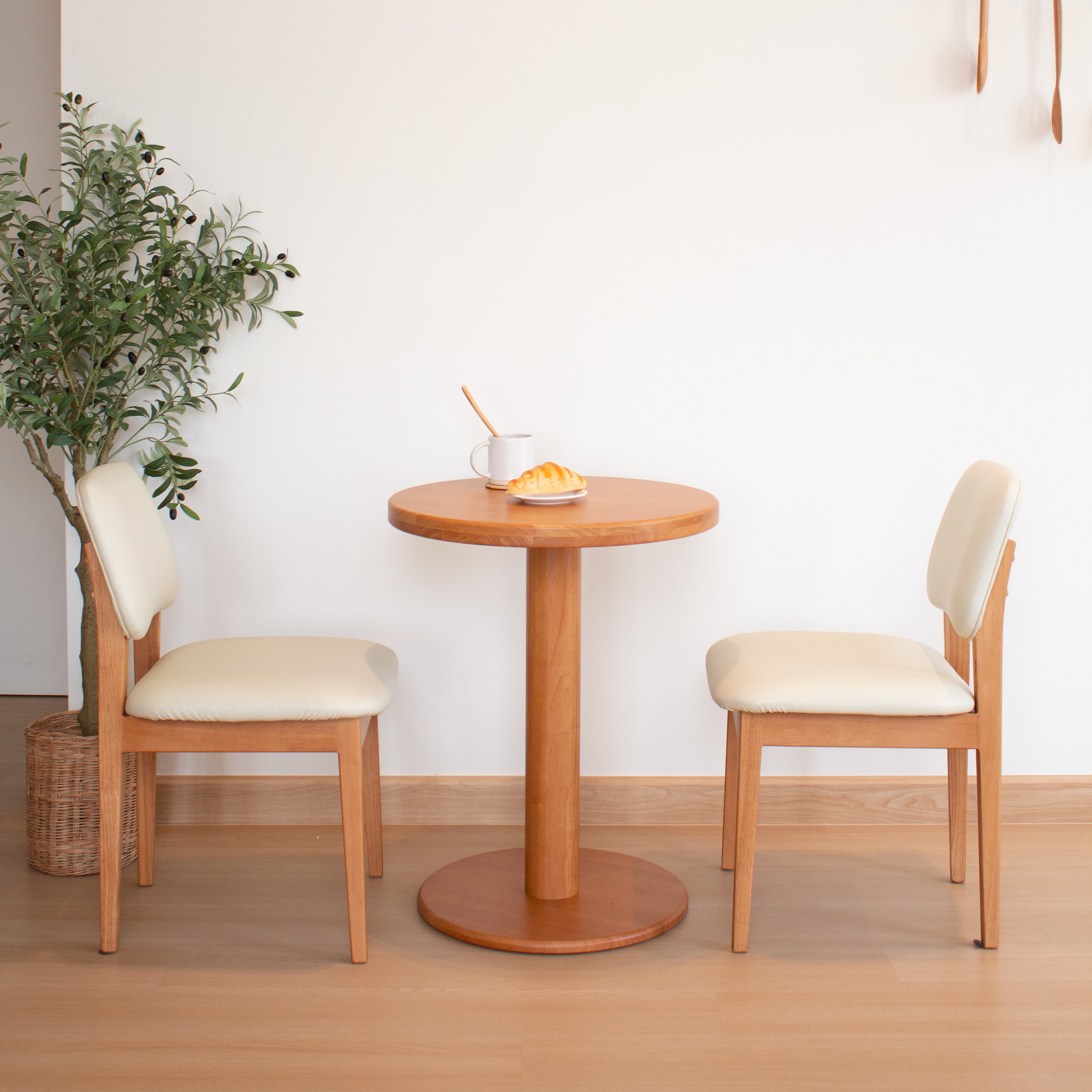 โต๊ะทานข้าวไม้ยางพาราแท้ MAAI DESIGN  รุ่น NAMI TABLE M 60 CM สีโอ๊ค_3