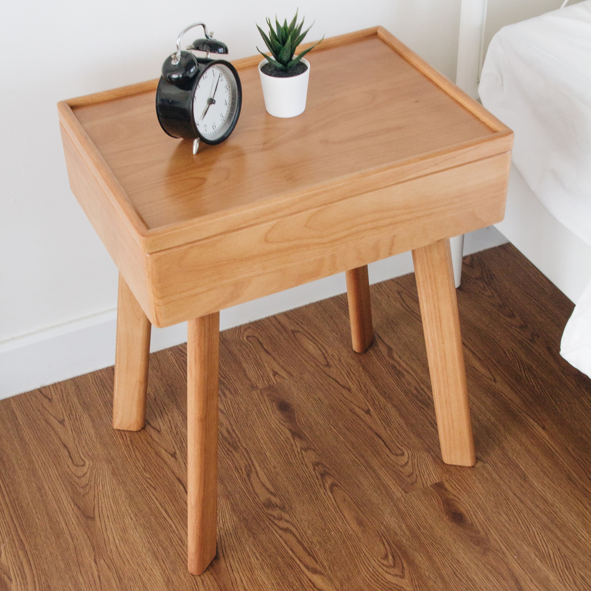 ตู้ข้างเตียงไม้ยางพารา MAAI DESIGN รุ่น FLIP SIDE TABLE สีโอ๊ค_7