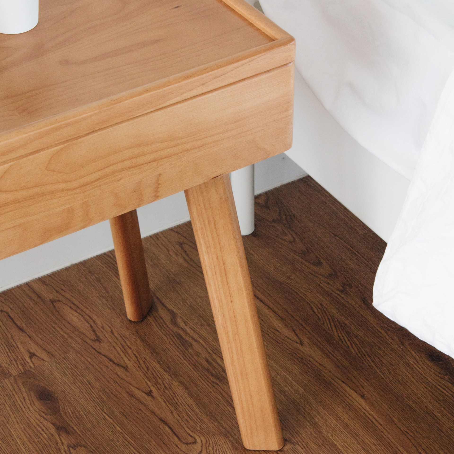 ตู้ข้างเตียงไม้ยางพารา MAAI DESIGN รุ่น FLIP SIDE TABLE สีโอ๊ค_8