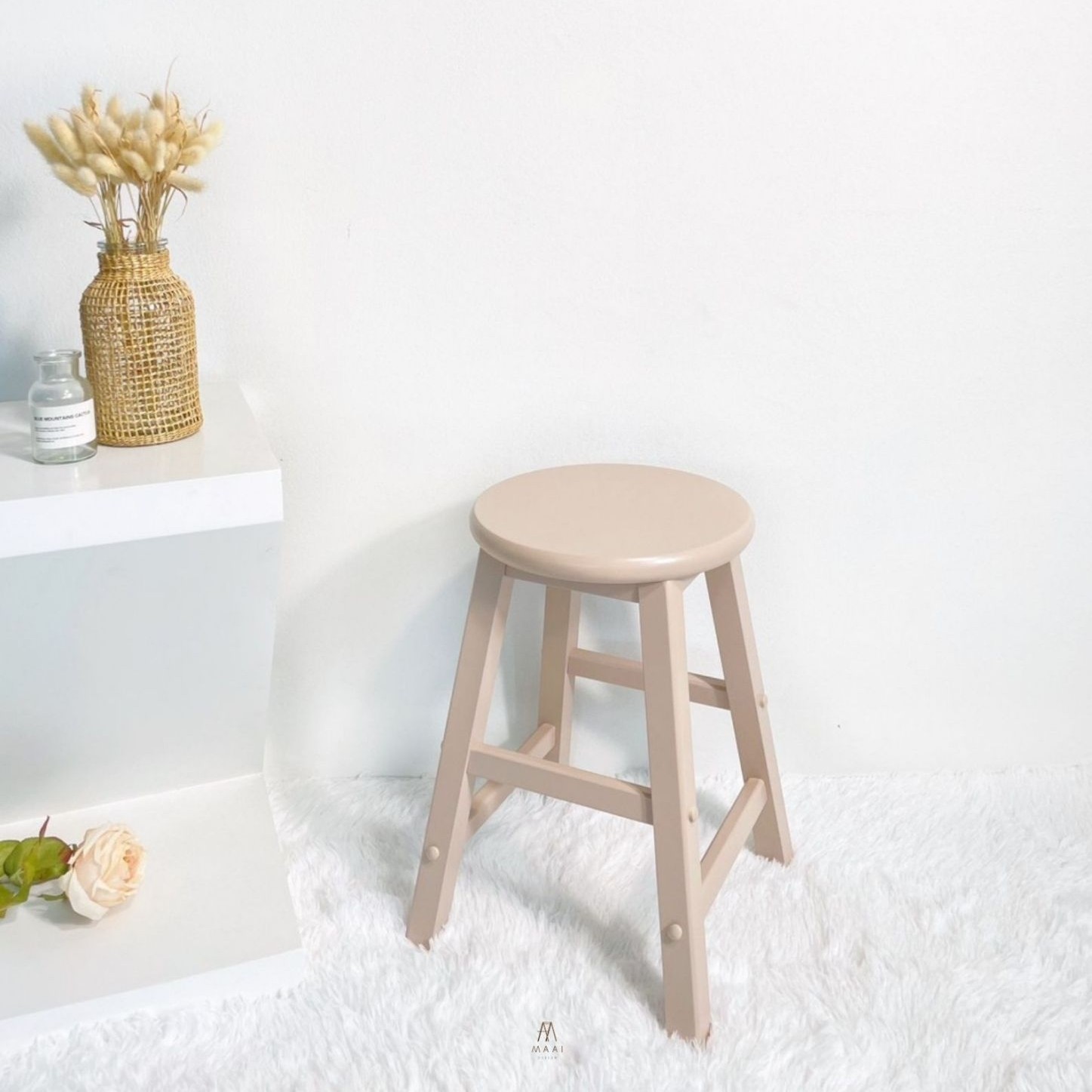เก้าอี้บาร์ไม้ยางพารา MAAI DESIGN รุ่น GOM STOOL สีครีม_8