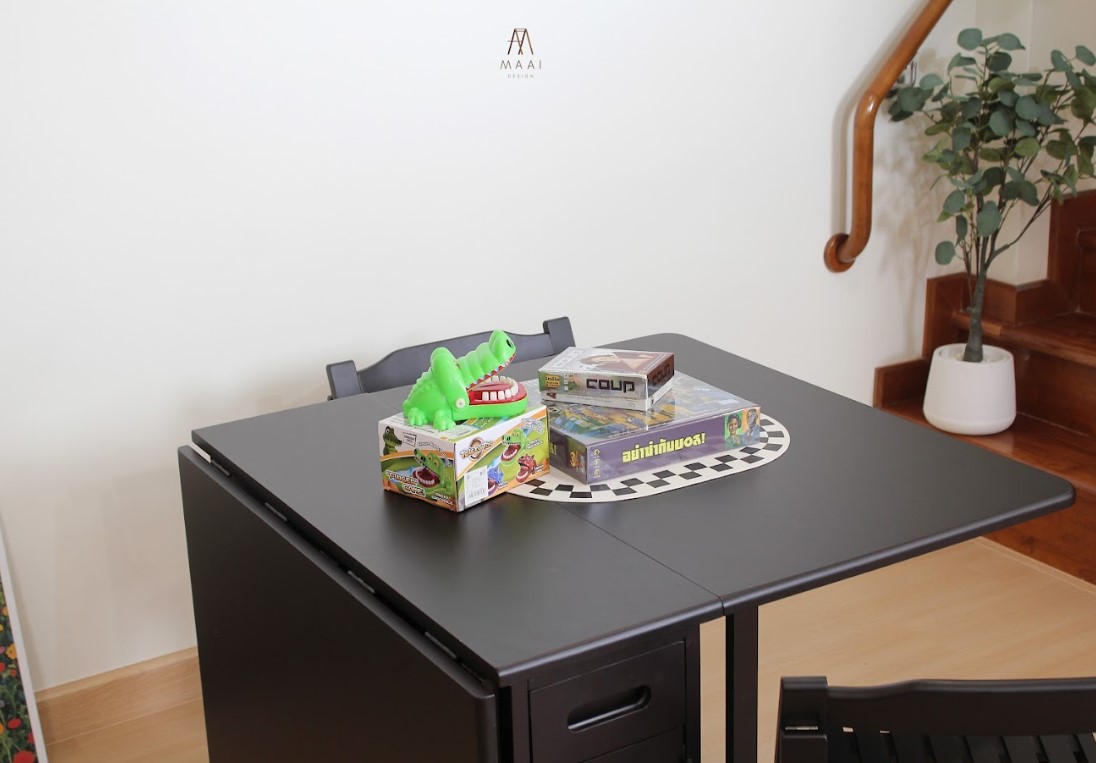 ชุดโต๊ะทานข้าวไม้ยางพาราแท้ 4 ที่นั่งพับเก็บได้ MAAI DESIGN  รุ่น BUTTERFLY TABLE SET ช็อกโกแลต_5